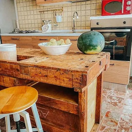 Holiday home Maison Li Signuri